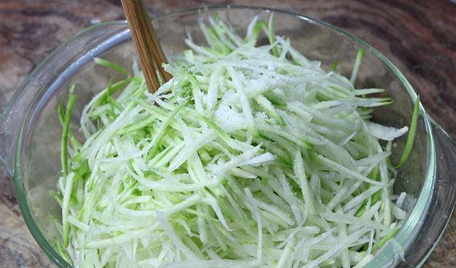 食材|秋天这菜正当季!5毛1斤,做成早餐孩子抢着吃,比吃汉堡炸鸡强