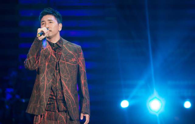 人气|《追光吧2》未播先火！第一轮公演录制完毕，已有一位哥哥被淘汰