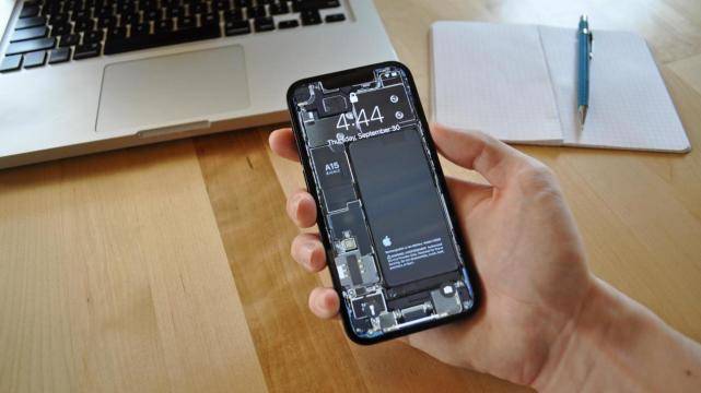 苹果认错！iPhone 13 维修不再「使绊子」！网友：省下几千块！