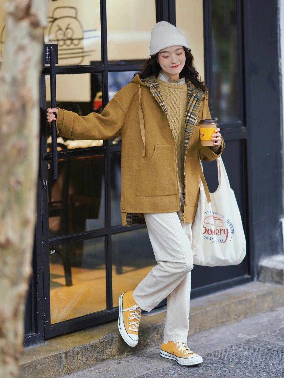 卫衣 时髦精们集合了！这三件能从小穿到大的单品，冬天保暖又洋气