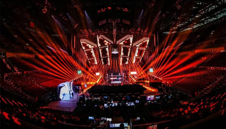 舞台|双11晚会“真唱”上热搜,千玺降调,张韶涵破音,张杰实力碾压