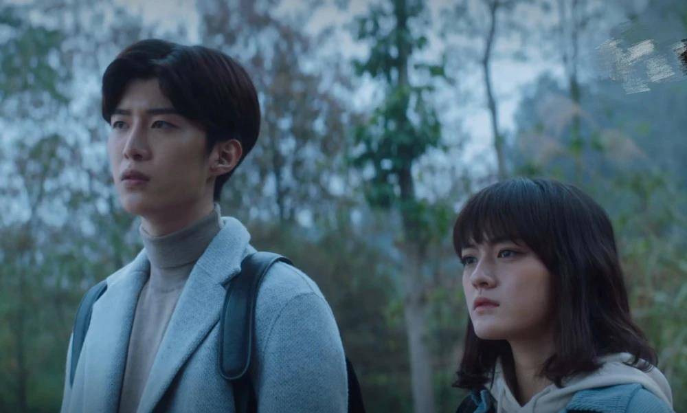 冯绍峰|迷雾剧场新剧又扑了，设定敷衍，冯绍峰瞪眼式演技，范丞丞只会耍帅