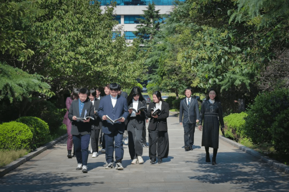 年级|你知道这所山东985高校开设的国际高中吗？占据青岛市南区的黄金位置！