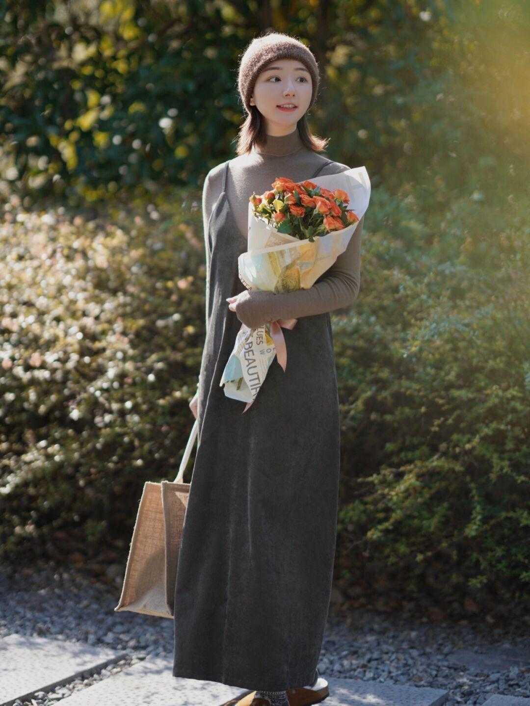 披肩 冬天也要认真打扮，内搭就选这些搭配，保暖舒适不臃肿