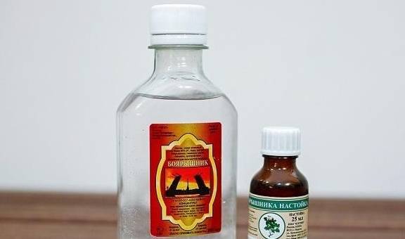 肝脏|乙肝患者除了不能熬夜,4种食物也最好少吃,可能对病情不利