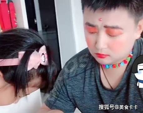 玩吧“第一美男奶爸”被女儿嚯嚯火了，奶爸：玩吧，反正我也不想活了