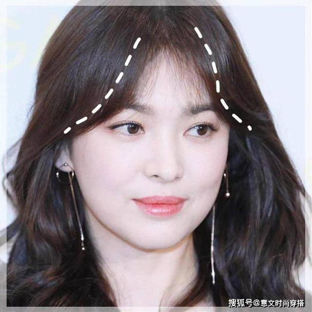 一身 左小青才是真女神！棉服套卫衣难掩气质，容貌身材不像43岁老阿姨