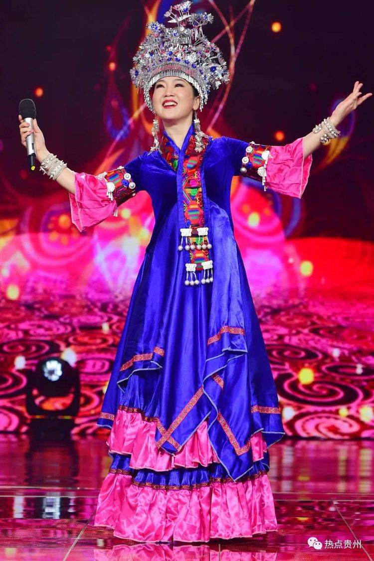歌坛百灵贵州歌手阿娜丹携全新唱风再现央视民歌中国