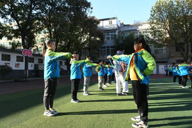 教育|灿烂笑容，多彩课后，蓝田北小校园里“双减”百日孩子的快乐生活