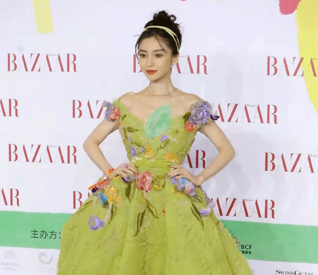 高定 芭莎红毯竞争激烈！宋茜把自己穿成美人鱼，杨幂baby靠高定抢风头