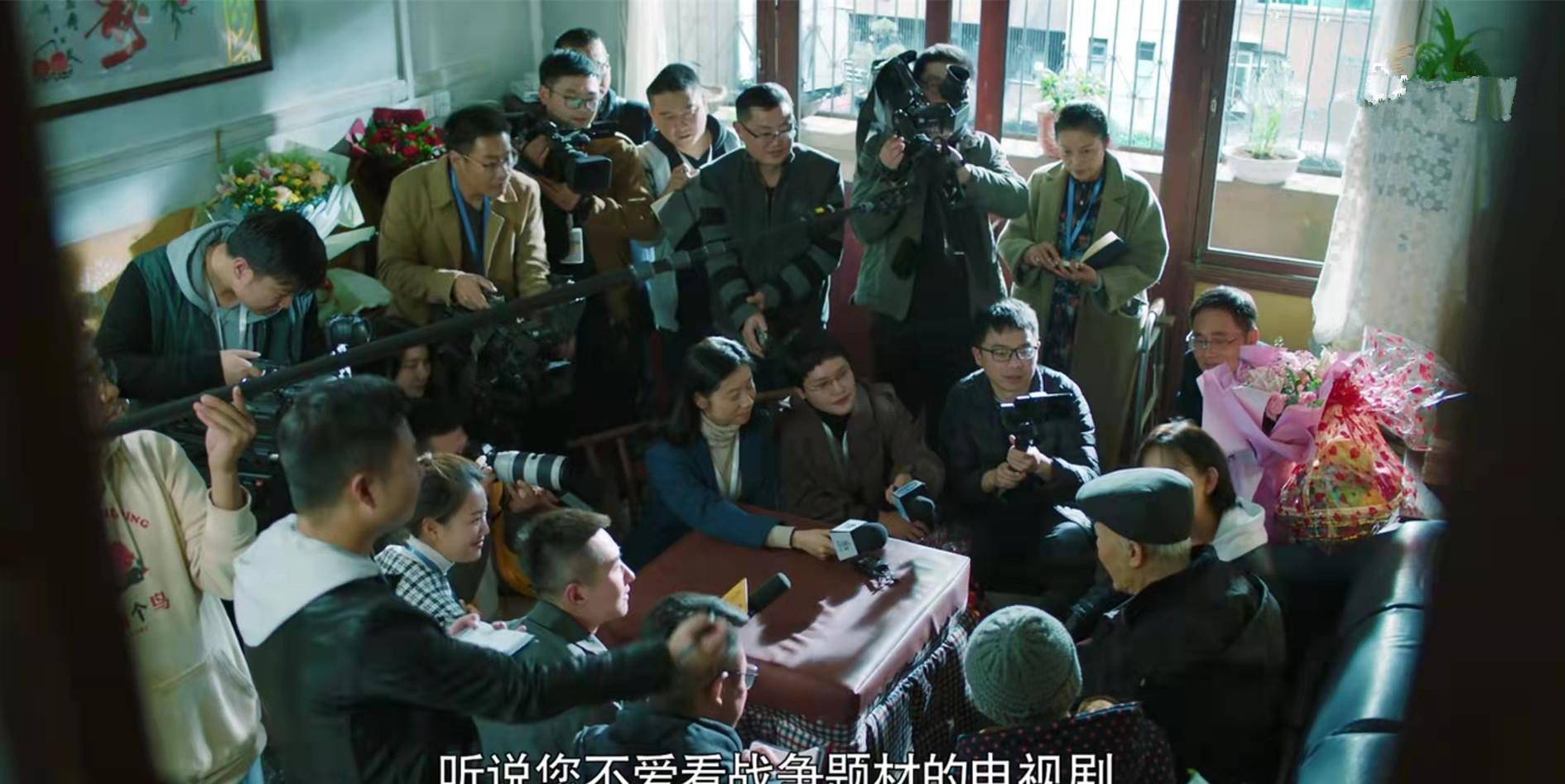 阿译|《功勋》默默无闻张富清单元：一个剧情、三个家打脸当下很多神剧