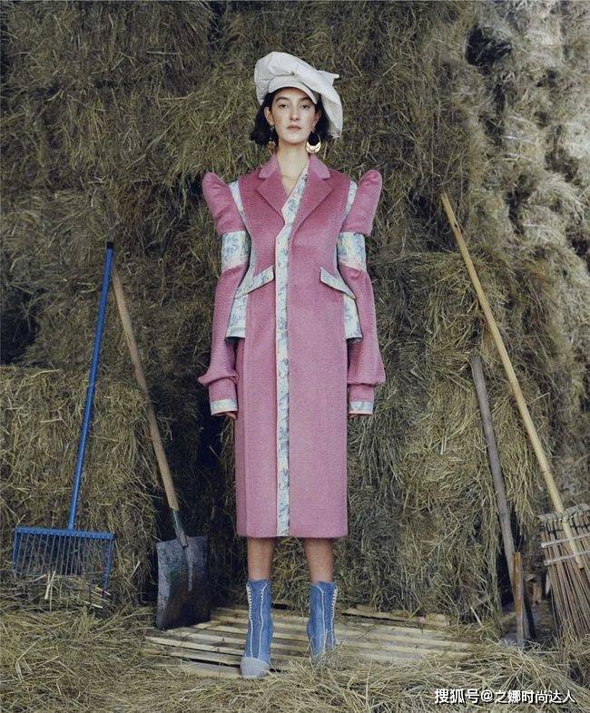 设计 风衣可满足不了她，修饰身材、款式独特、防寒御风她都要