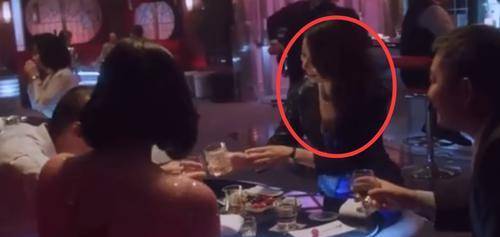 因为|林心如的《华灯初上》曝预告,角色装扮妖艳,老公霍建华将客串