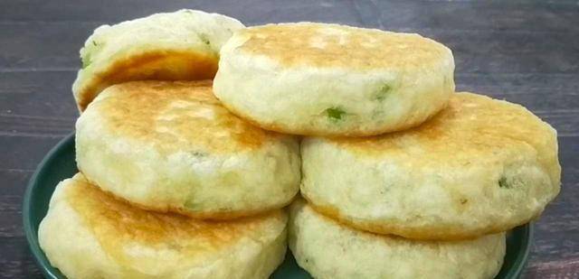 做法|早餐发面饼最简单做法，比面包暄软，比馒头简单，一周3次不够吃
