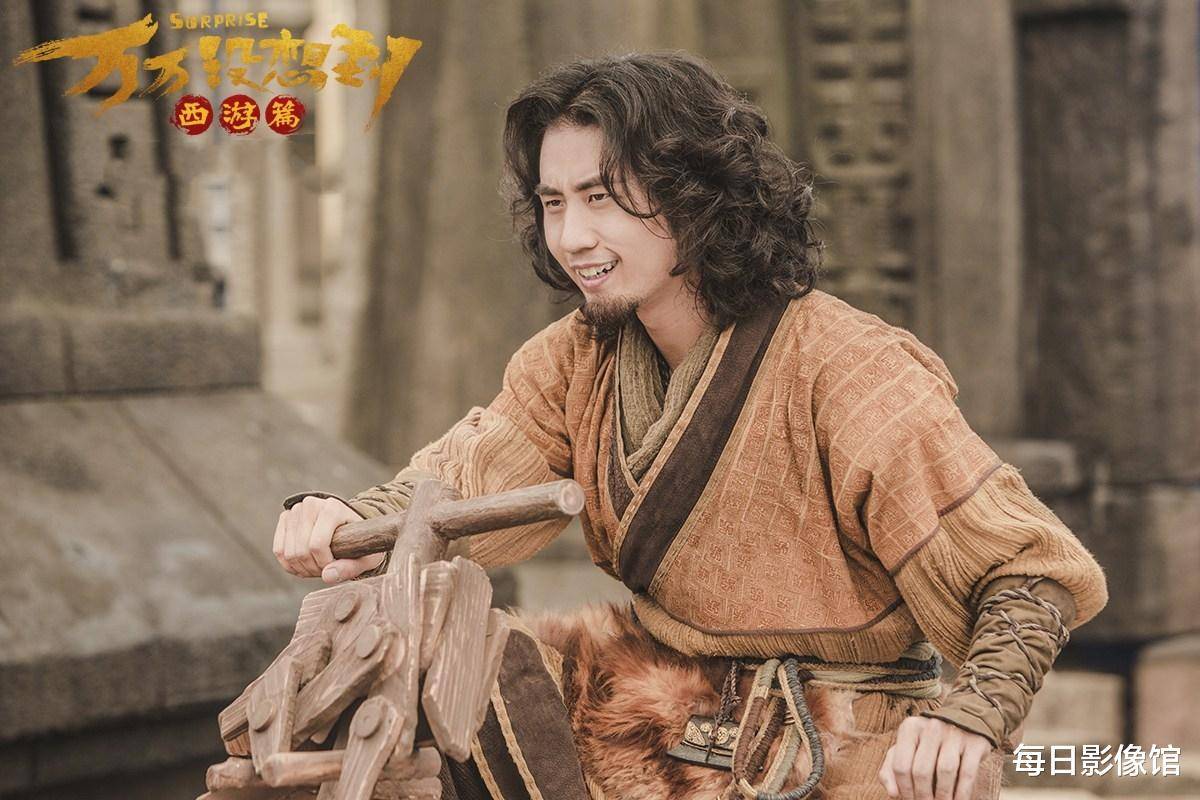 郑千里|预售票房186万,百万粉丝网红自编自导的电影,观众照样不买账?