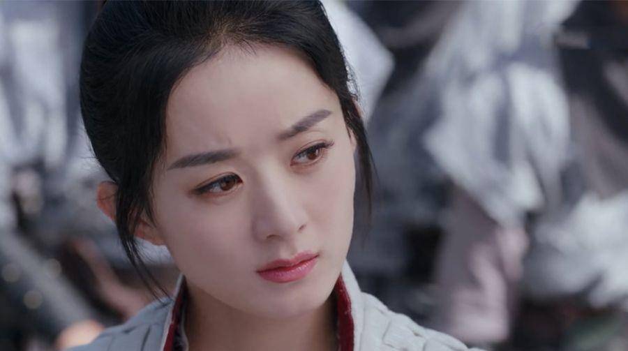 因为|赵丽颖演14岁少女太违和？看到拍摄花絮，终于理解导演的审美