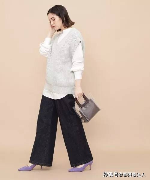 整体 一件就能即刻增添造型度？针织背心轻松打造出层次穿搭绝对要学起来
