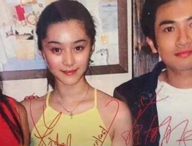 观点评论明星卸妆前后对比，杨穎沈梦辰原形毕露，范冰冰素顏比化妝还美