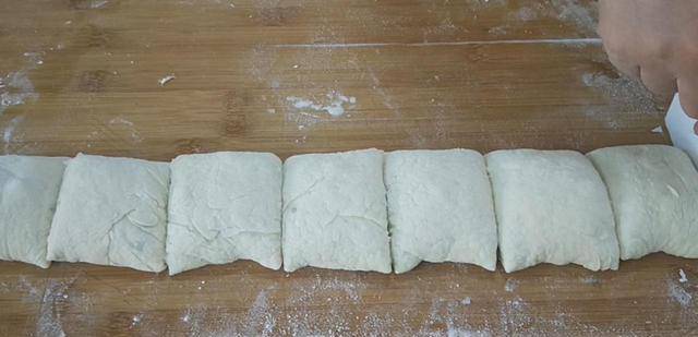 做法|早餐发面饼最简单做法,比面包暄软,比馒头简单,一周3次不够吃