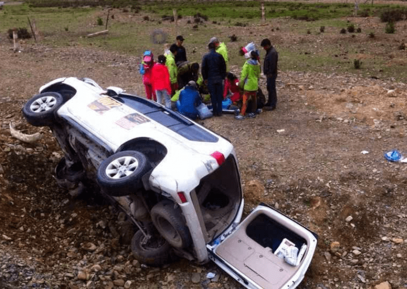 川藏线上有很多废弃的豪车，为何无人拖走使用？其中有什么猫腻？