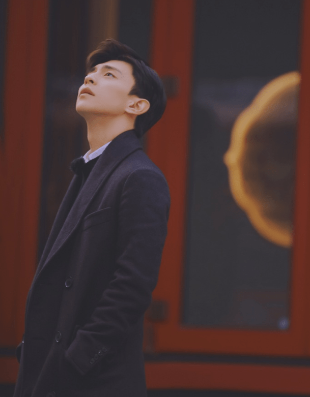 电影|邓伦太会选剧了，新剧《夜旅人》杀青，男主人设号称民国天花板！