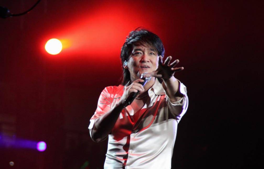 周华健《难念的经》,唱尽爱恨情仇江湖,一直被翻唱却从未被超越_组合