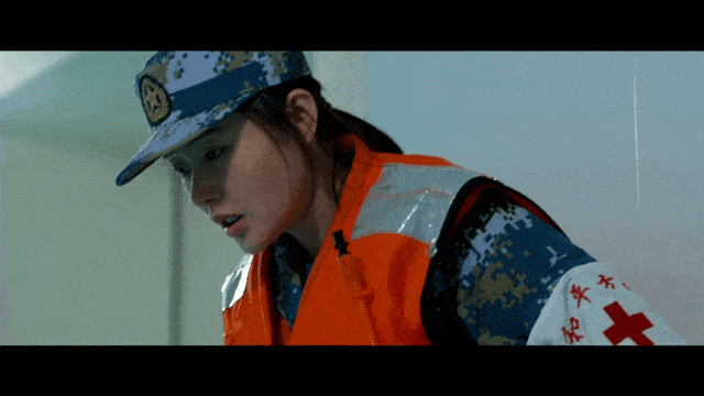 军装|最美空姐穿军装制服！又甜又飒太撩人，不愧是张敏李嘉欣的接班人