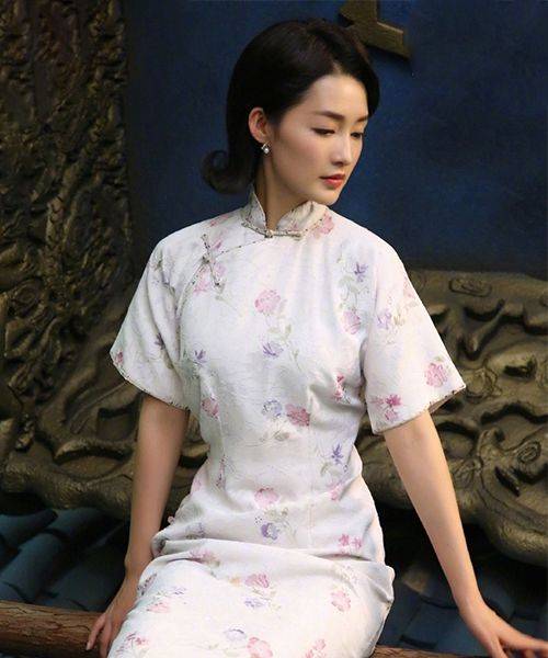 景甜 女星旗袍造型有多惊艳？宋轶陈瑶灵气，看到景甜：真人间富贵花！