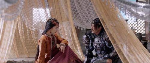 王对斛珠夫人：方海市的女装，哪张惊艳到了你？