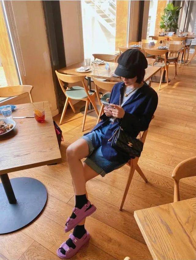 因为|情感尚未开花结果，吴昕大秀时尚达人，粉丝：抓紧嫁人吧！！