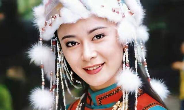 曾华倩 异域扮相好看的古装美人，只服这20位，辨识度高不说还灵气逼人