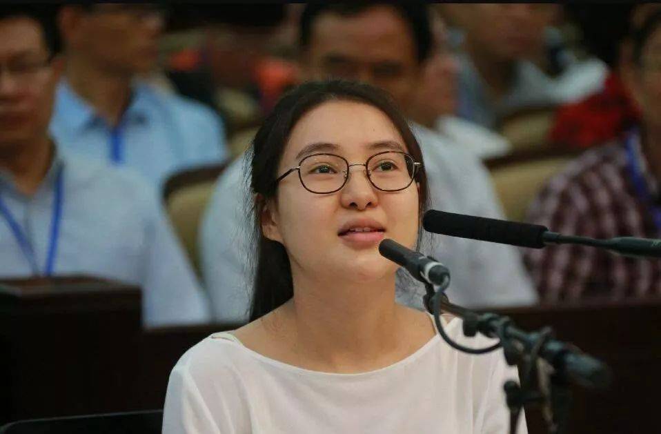 原创禁止劣迹网红复出！人民网点名的5位网红，最荒唐的已经被抓2次了