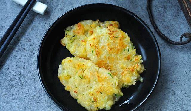 包子|冬天，此早餐要多给孩子做，不用发酵速度快，清爽多汁比肉还香！