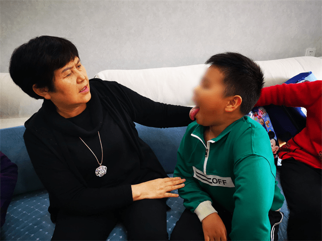 奶奶|真诚之心 爱的桥梁——南京天佑儿童医院徐建华主任爱心家访记