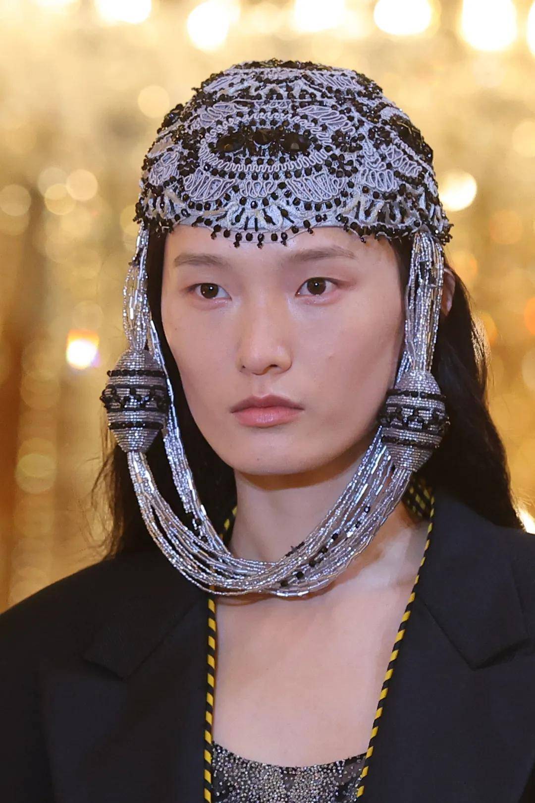 Vuitton 路易威登运1200盏华灯来上海办舞会,章子怡刘嘉玲舒淇全来了!