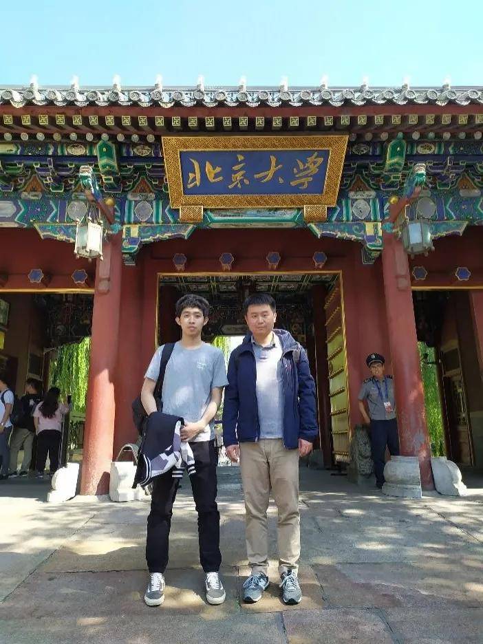 哈工大海归教授联合开发新型超分辨结构光显微镜技术，适用于活细胞成像