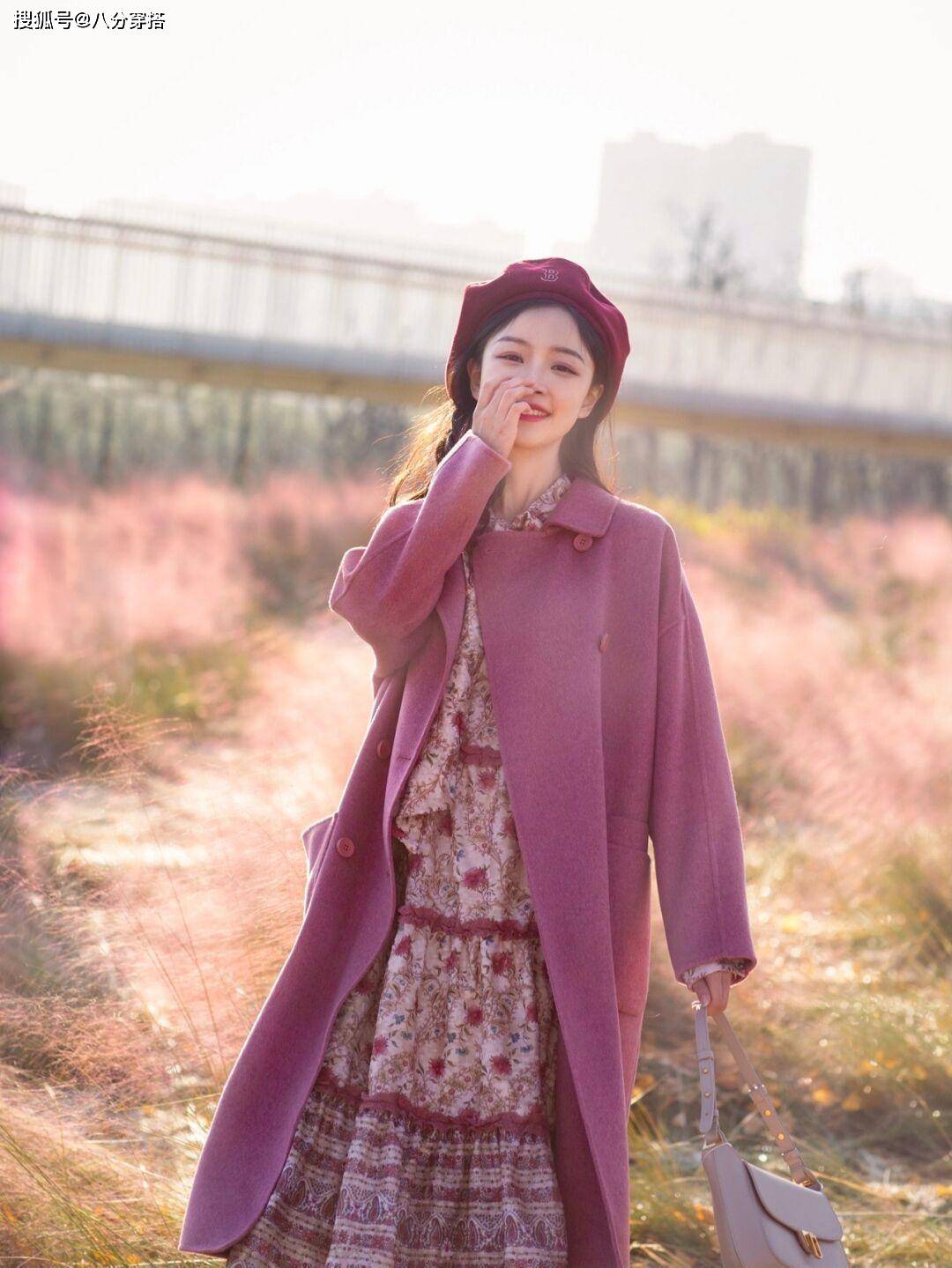 黑色 冬天穿大衣最好选这几个颜色,温柔显白不挑人,黑黄皮也能驾驭