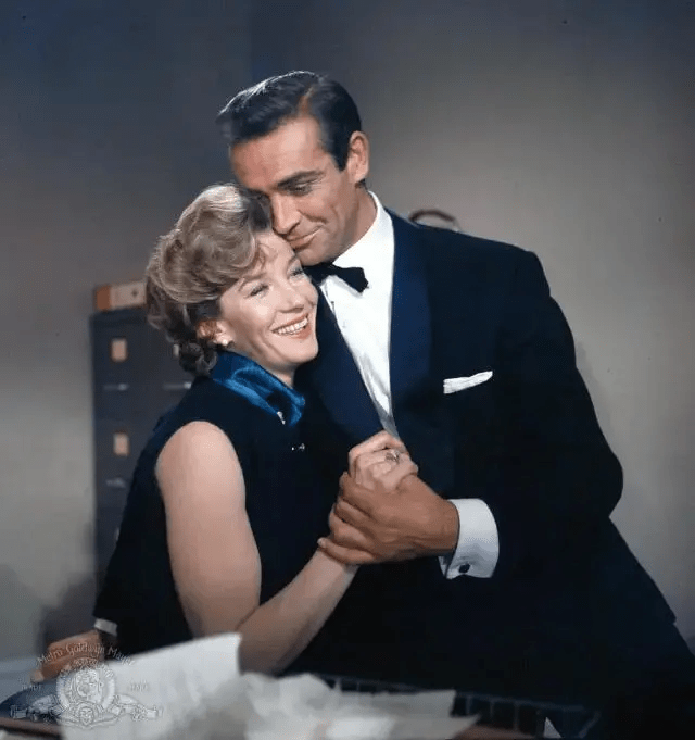 丹尼尔|丹尼尔卸任，原来这是反007的007电影，好颠覆！