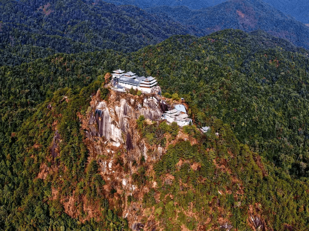 火山|看火山、泡温泉、赏银杏……在腾冲遇见云南醉美的冬天