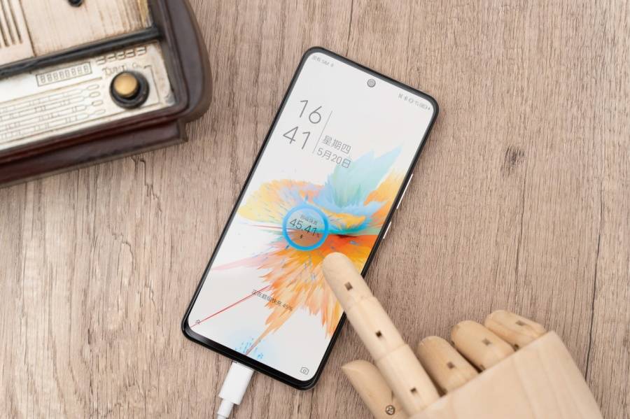 降到2298，骁龙888进入中端市场，8G＋6400万像素