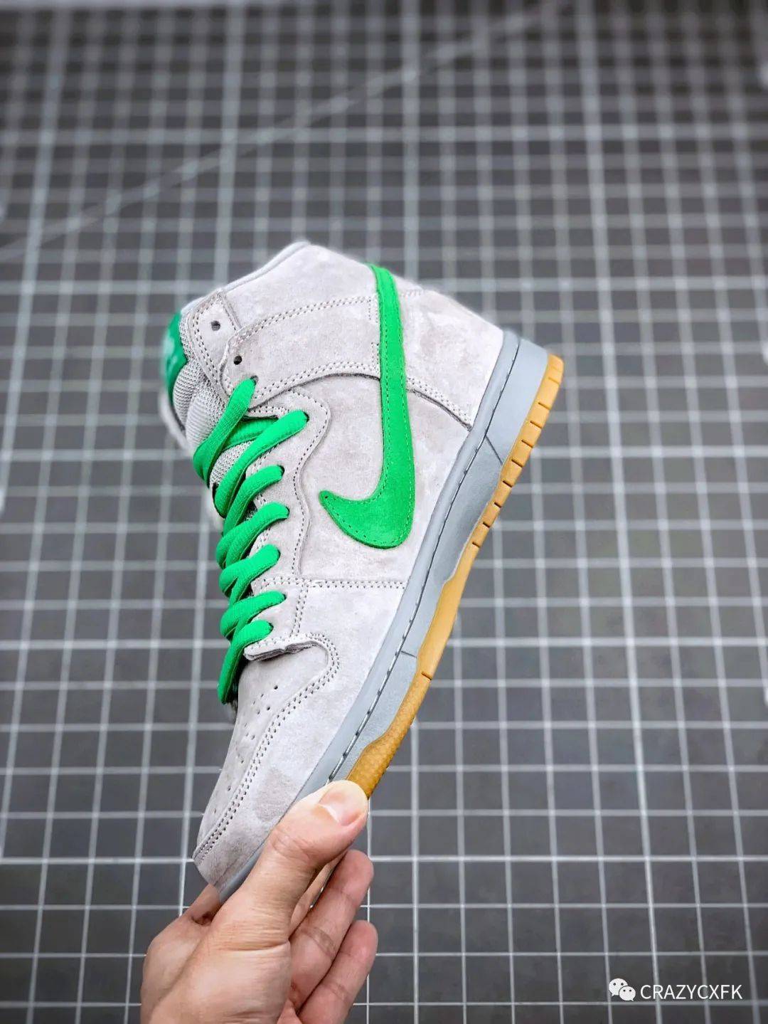 耐克nike dunk sb high prm grey box 灰绿生胶高帮运动板鞋