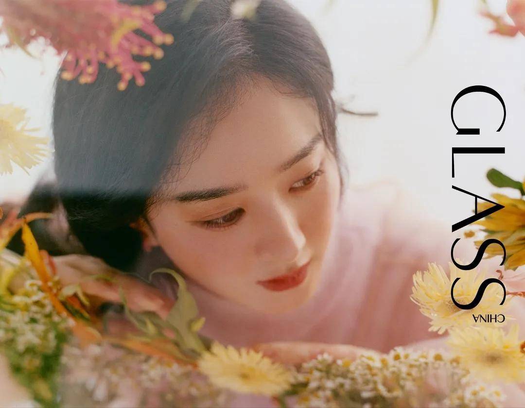 这位超长待机的美魔女 人偶般的高纯度甜妹 好绝 美人