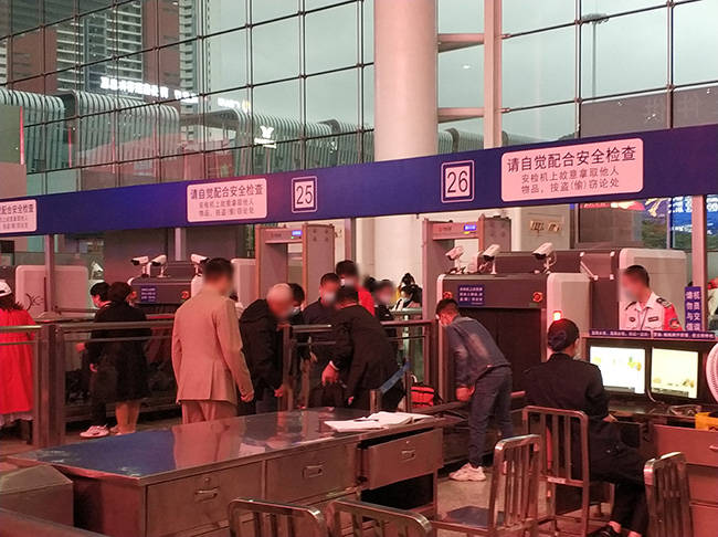 中安谐安检门在深圳北站多年使用案例为铁路安全保驾护航