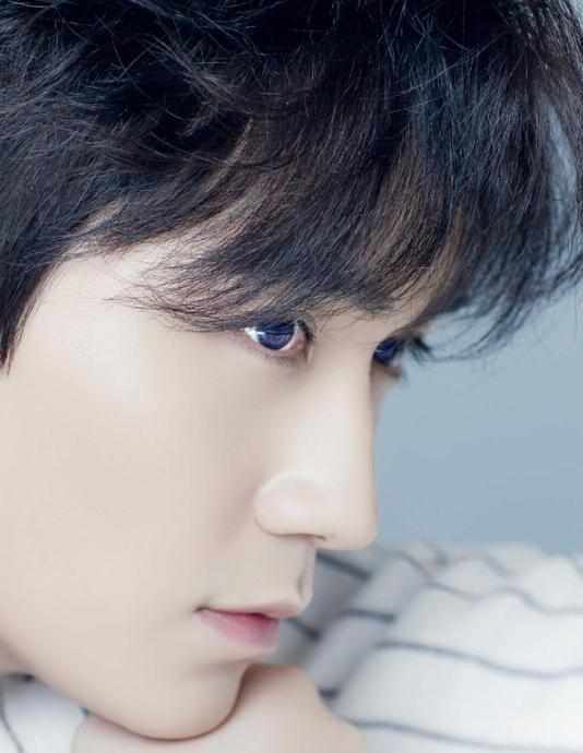 眼睛娱乐圈中那些“睫毛精”男明星，网友：比女明星还漂亮