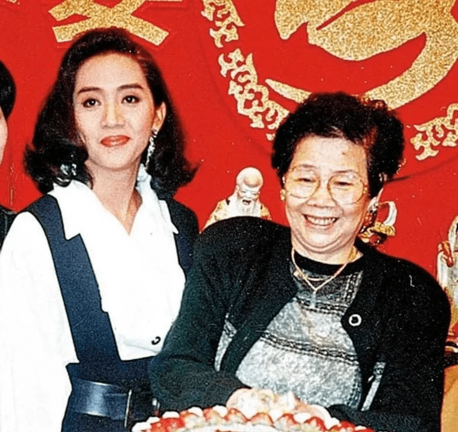 因为|18年后梅艳芳再登热搜刷屏，为何我们仍对她念念不忘？