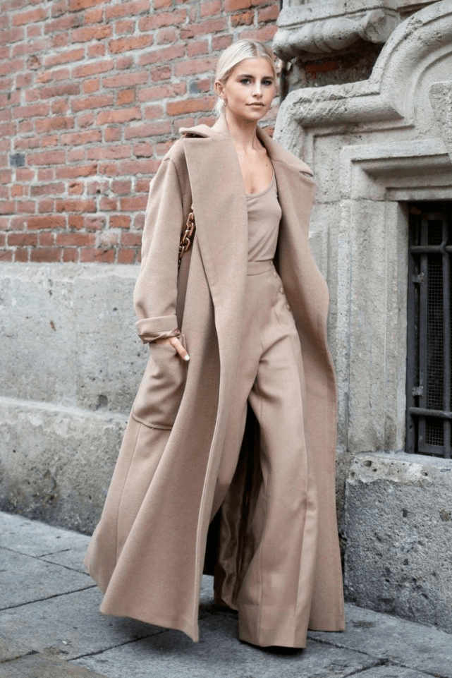 毛衣 比驼色更好穿,今年冬天“奶茶色”火了!