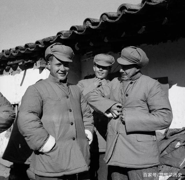 鲜为人知的历史照片周总理在虹桥机场长津湖雷公的原型是他