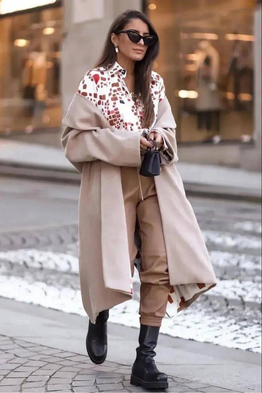 式样 温柔的冬季少不了“燕麦色”，优雅高级又大方，谁穿谁精致