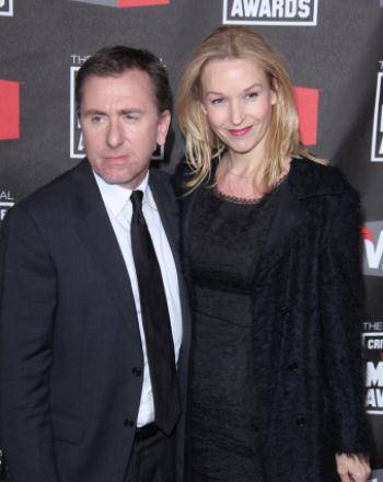 蒂姆罗斯|他是著名演员，却曾受过爷爷“虐待”、睡下水道，后还遭赶出国