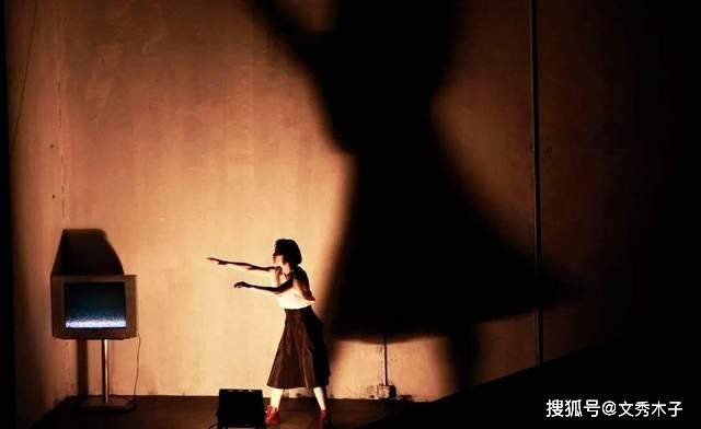 什么样才是爱情观 bad7f16df0f14f229a994377cbb4f5ad.jpeg